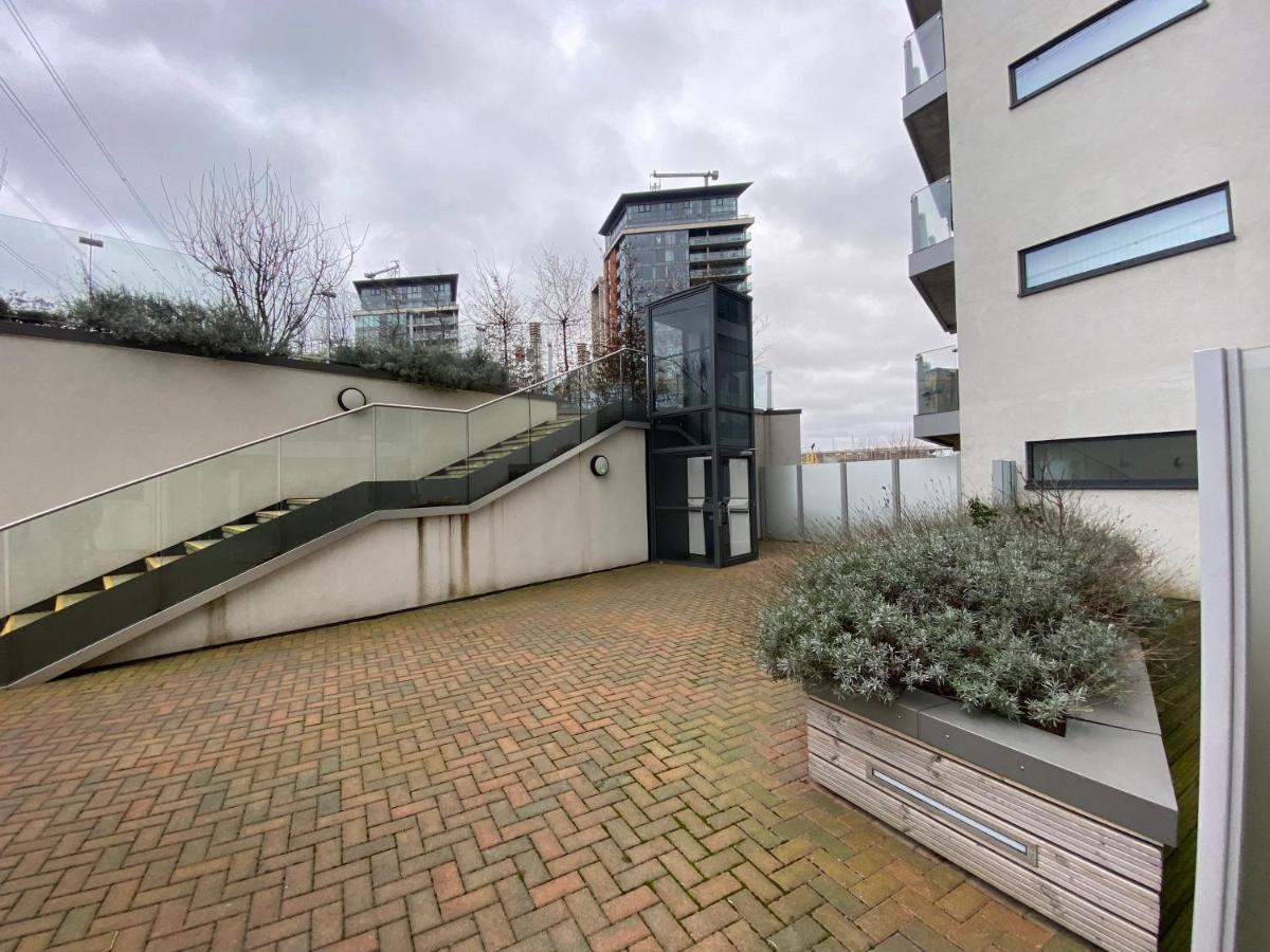 Excel Apartment London Exterior photo